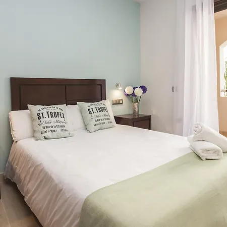 Private Oasis In La Medina マルベーリャ